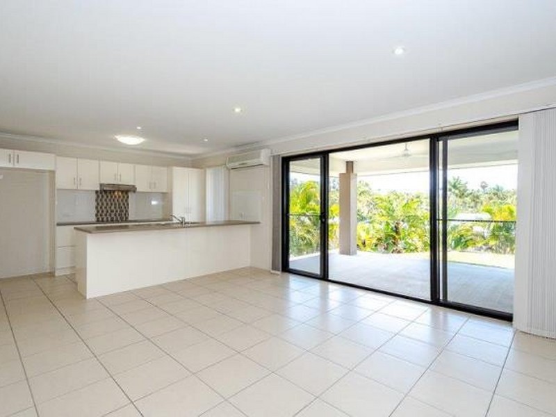 2 BESSIE COURT, Boyne Island QLD 4680
