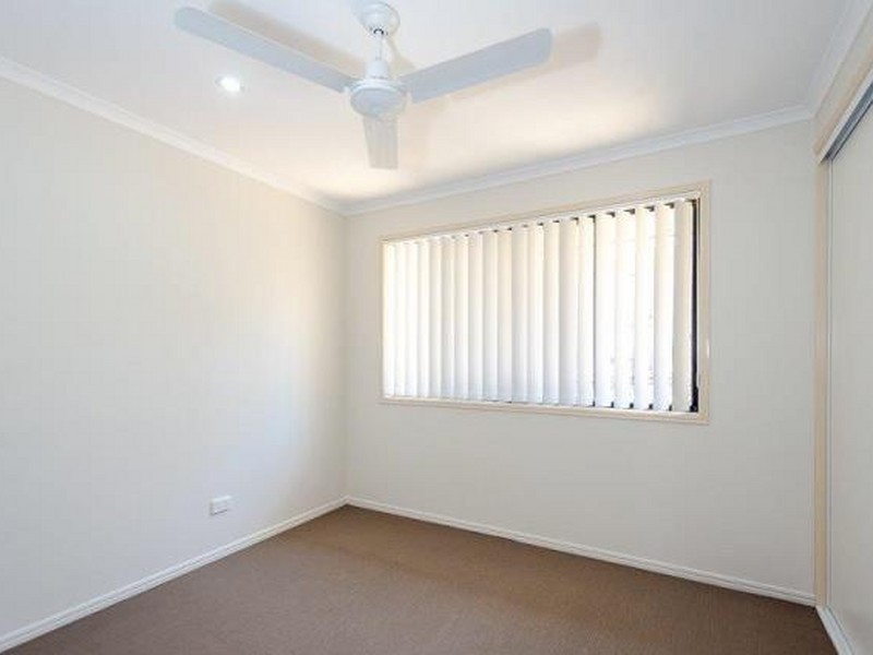 2 BESSIE COURT, Boyne Island QLD 4680