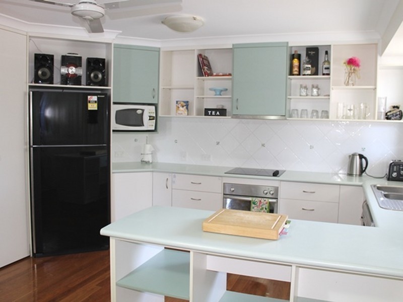 6 Yacht Road, Tannum Sands QLD 4680