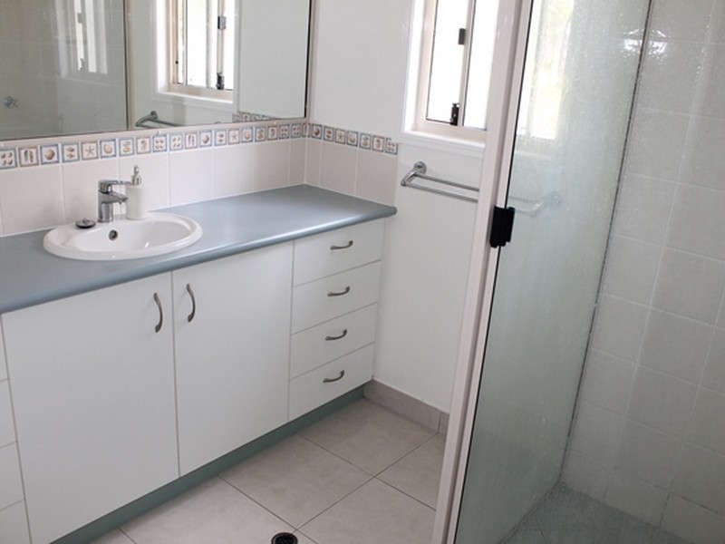 6 Yacht Road, Tannum Sands QLD 4680