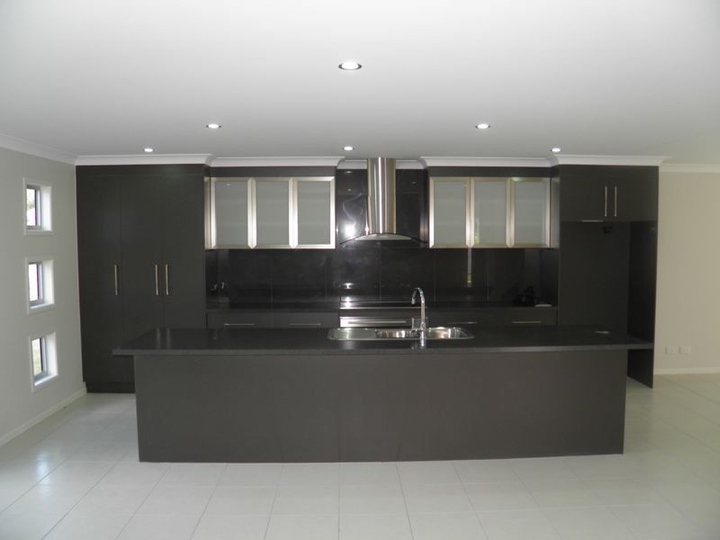 21 LIGHTHOUSE DRIVE, Boyne Island QLD 4680