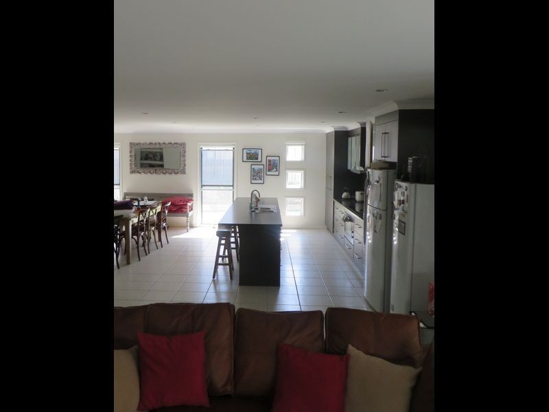 21 LIGHTHOUSE DRIVE, Boyne Island QLD 4680