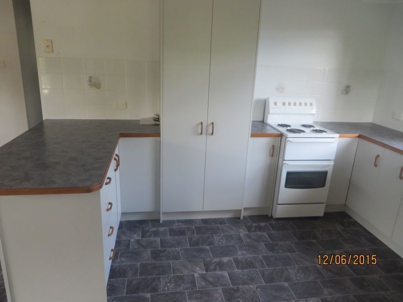 22 CURTIS AVENUE, Boyne Island QLD 4680