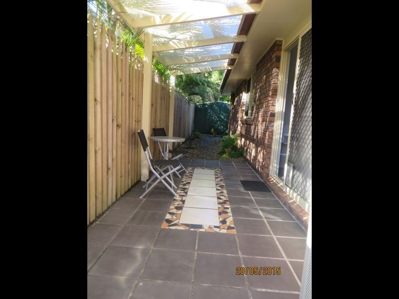 22 CURTIS AVENUE, Boyne Island QLD 4680