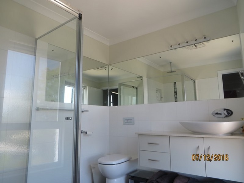 Unit 1/30 BEACH AVENUE, Tannum Sands QLD 4680