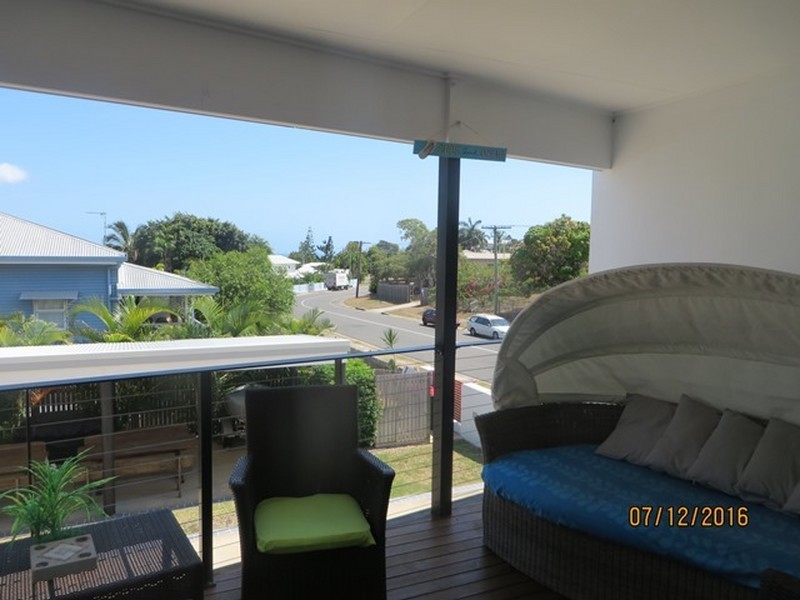 Unit 1/30 BEACH AVENUE, Tannum Sands QLD 4680