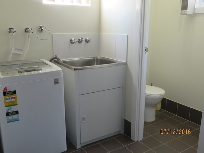 Unit 1/30 BEACH AVENUE, Tannum Sands QLD 4680