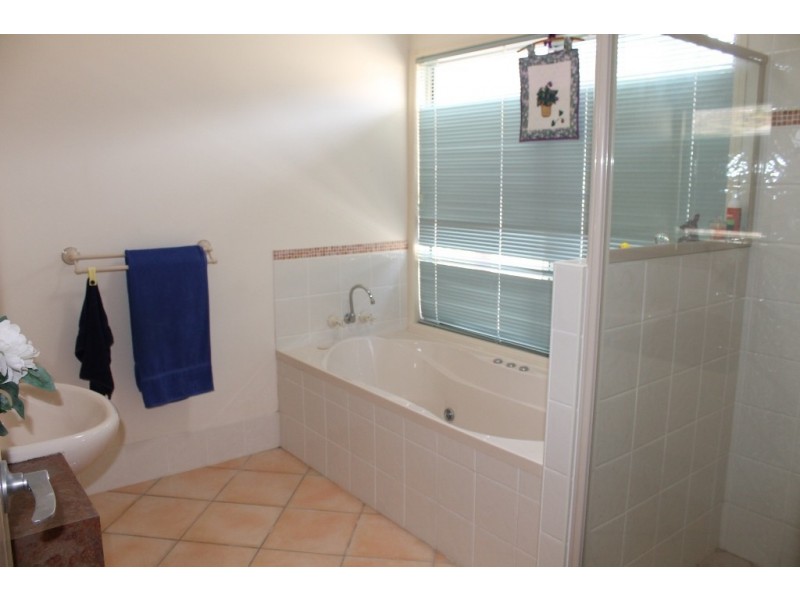 50 Baruby Boulevard, Benaraby QLD 4680