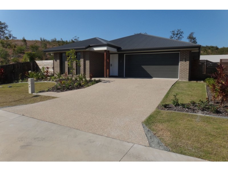 1 TULIPWOOD CIRCUIT, Boyne Island QLD 4680