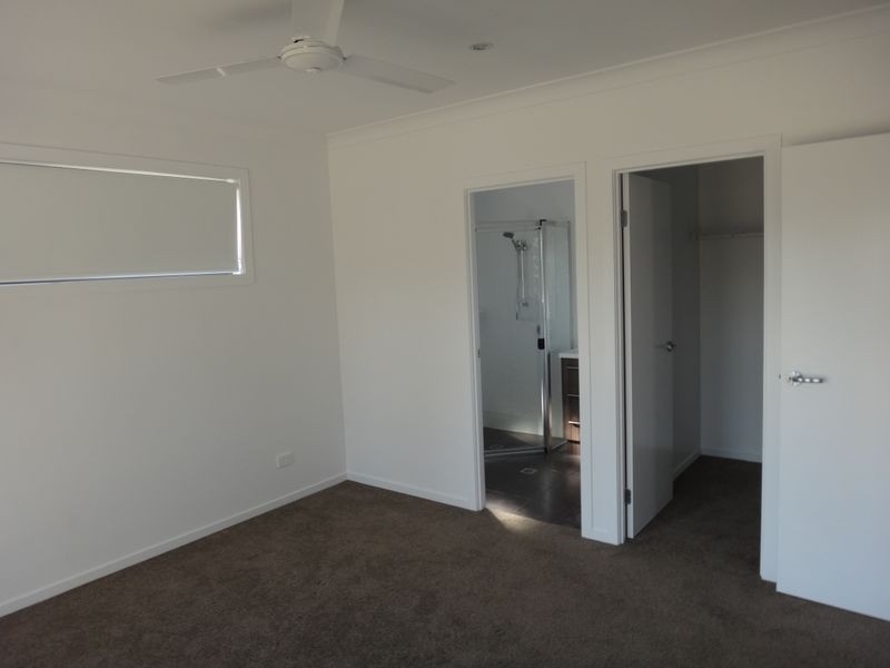 1 TULIPWOOD CIRCUIT, Boyne Island QLD 4680