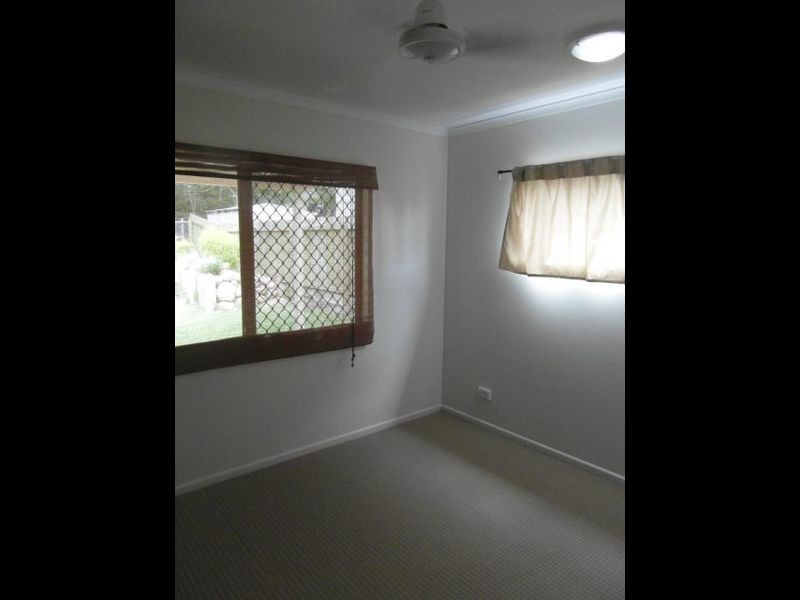 27 LATROBE STREET, Tannum Sands QLD 4680