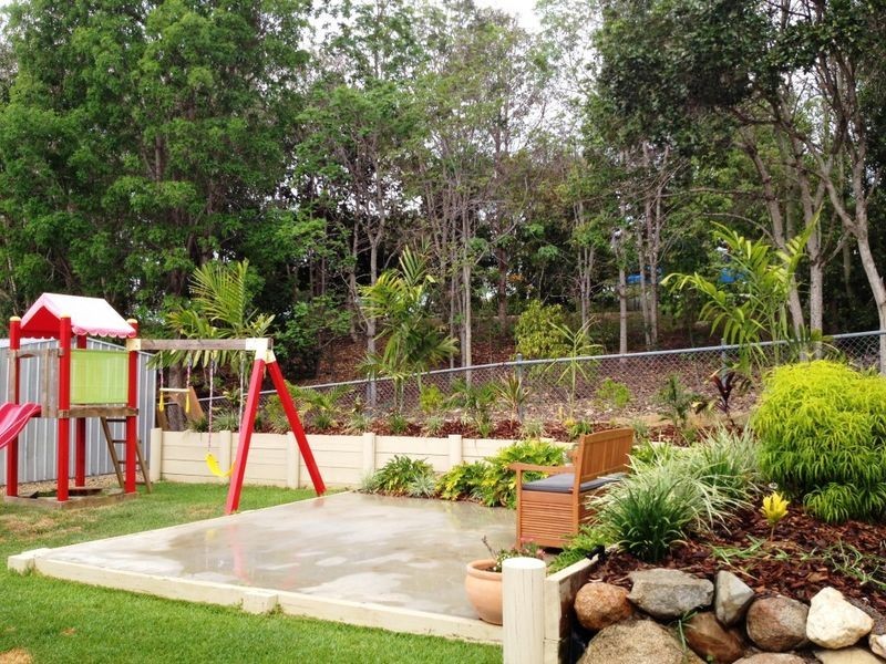 27 LATROBE STREET, Tannum Sands QLD 4680
