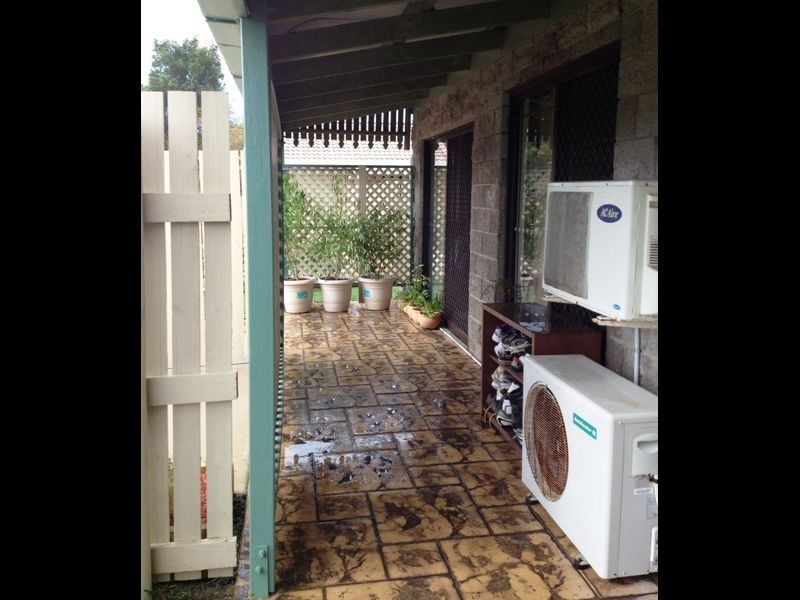 27 LATROBE STREET, Tannum Sands QLD 4680