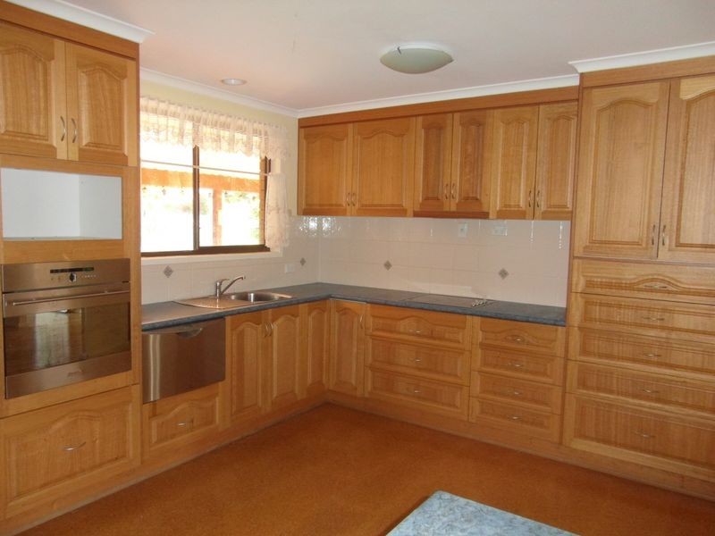 21 ALEXANDER STREET, Boyne Island QLD 4680