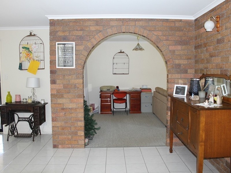 4 Lilly Street, Boyne Island QLD 4680