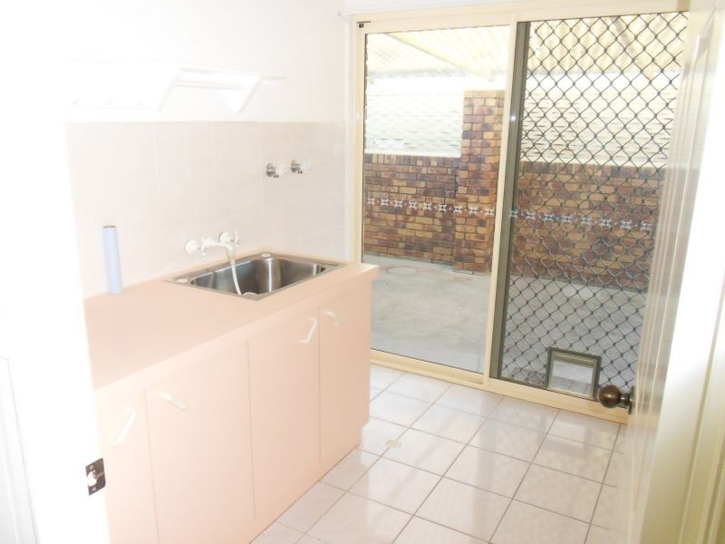 48 LOMANDRA STREET, Boyne Island QLD 4680