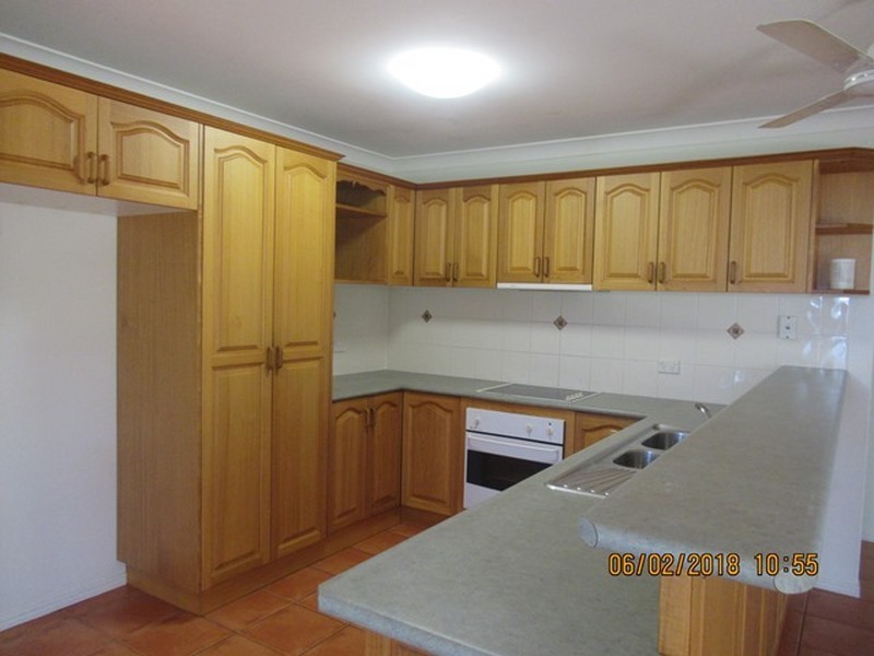 8 YARAAN COURT, Boyne Island QLD 4680