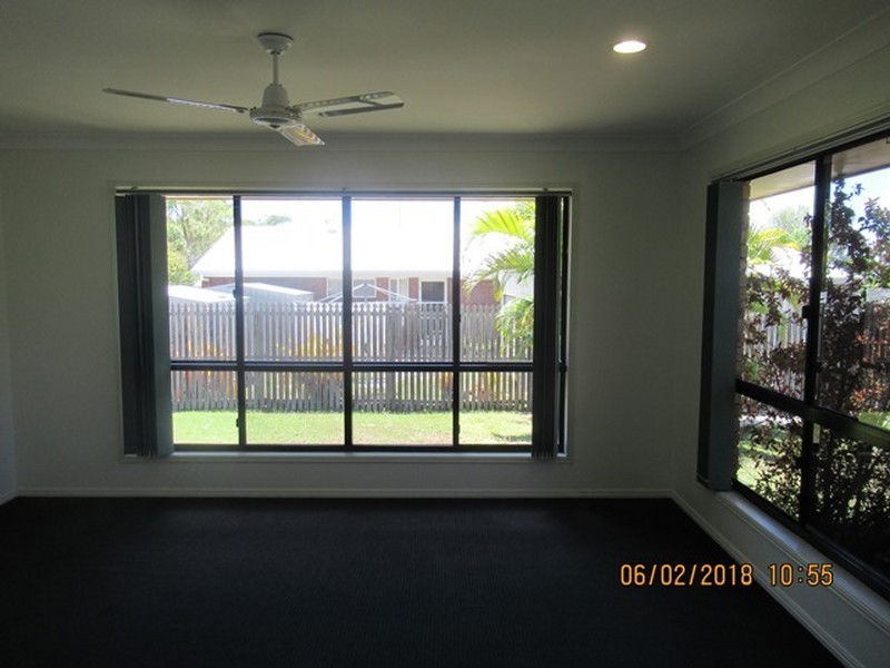 8 YARAAN COURT, Boyne Island QLD 4680
