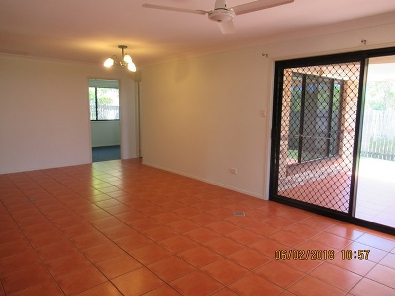 8 YARAAN COURT, Boyne Island QLD 4680