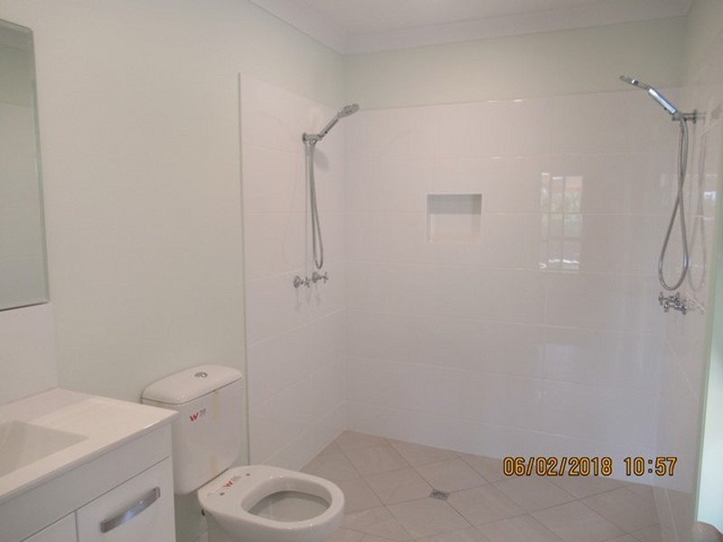 8 YARAAN COURT, Boyne Island QLD 4680
