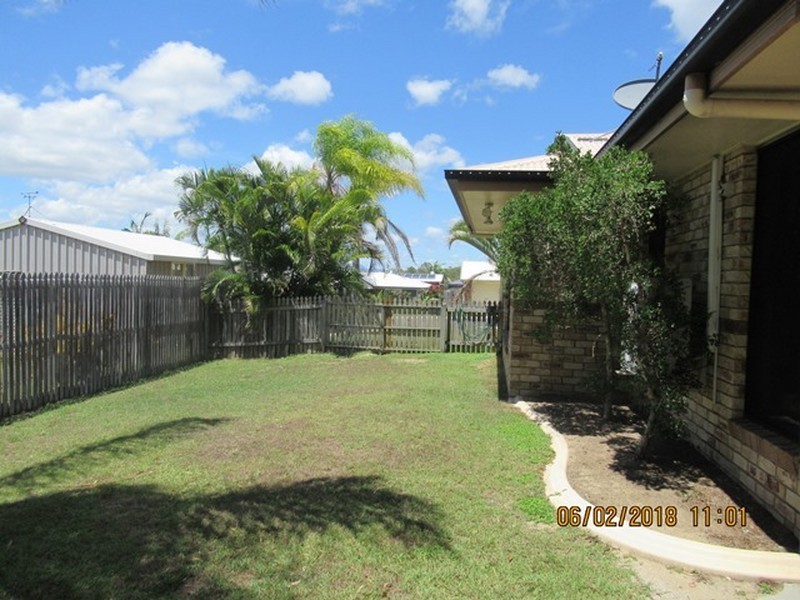 8 YARAAN COURT, Boyne Island QLD 4680