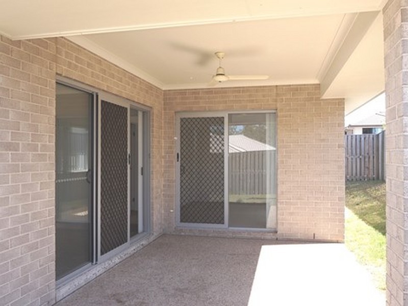 2 Wabby Street, Boyne Island QLD 4680