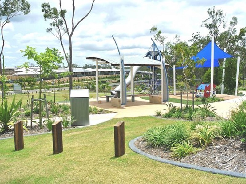 2 Wabby Street, Boyne Island QLD 4680