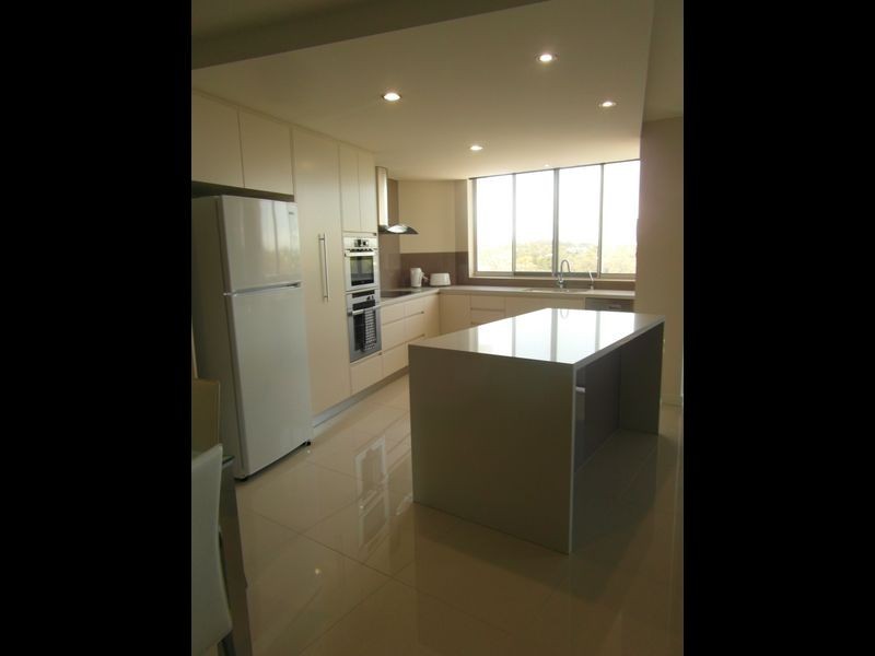 18/2 THE PROMENADE, Boyne Island QLD 4680