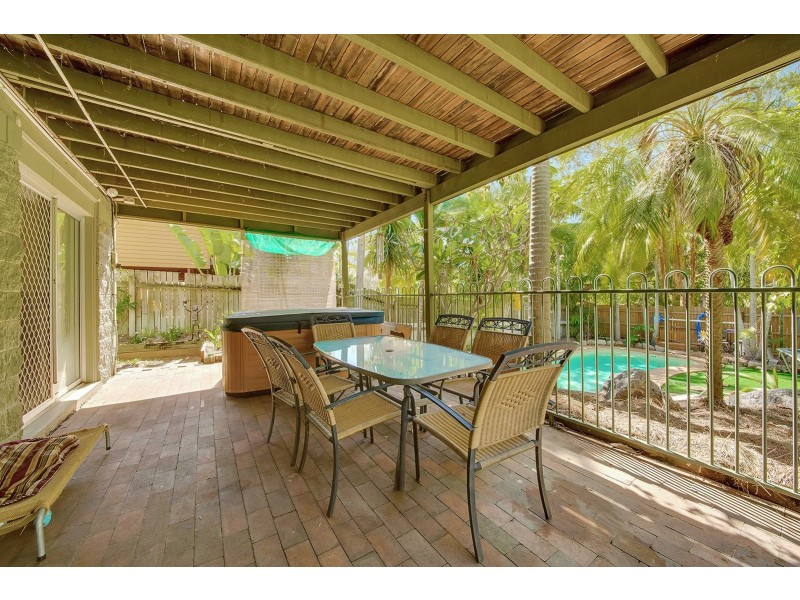 49 Langdon Street, Tannum Sands QLD 4680