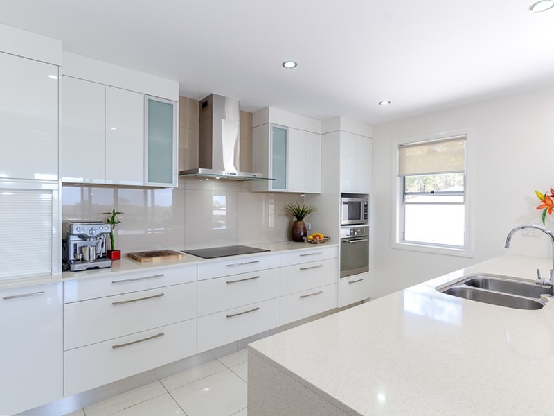6 Caitlin Court, Boyne Island QLD 4680