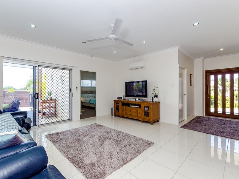 6 Caitlin Court, Boyne Island QLD 4680
