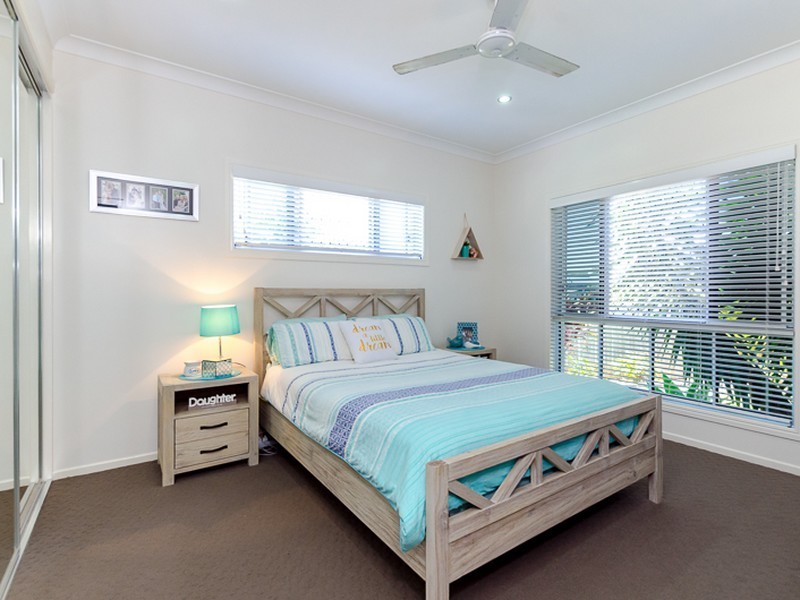 6 Caitlin Court, Boyne Island QLD 4680