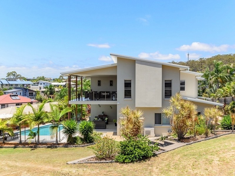 6 Caitlin Court, Boyne Island QLD 4680