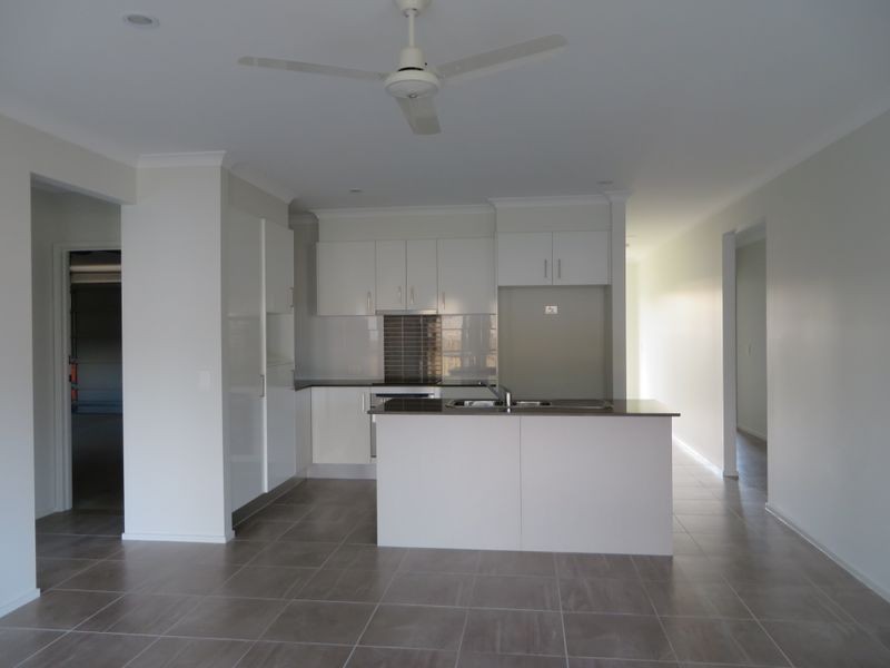 27 CLOVER CRESCENT, Boyne Island QLD 4680
