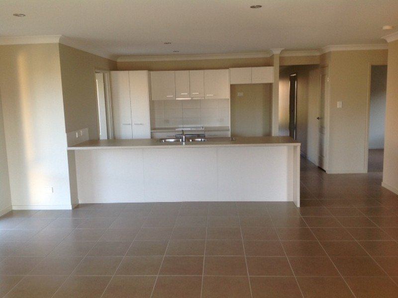 8 Woodward Avenue, Calliope QLD 4680