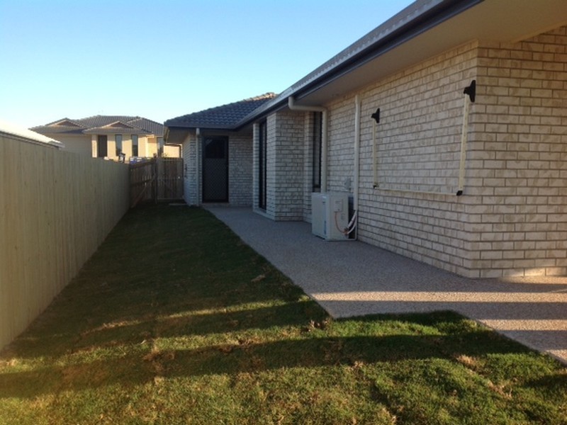 8 Woodward Avenue, Calliope QLD 4680