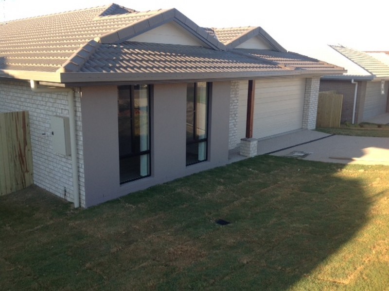 8 Woodward Avenue, Calliope QLD 4680