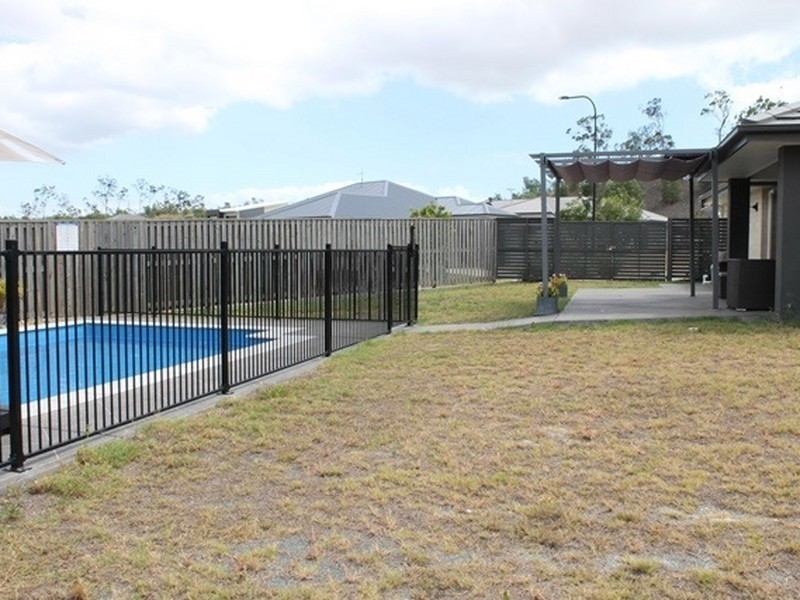 14 Brushtail Court, Boyne Island QLD 4680