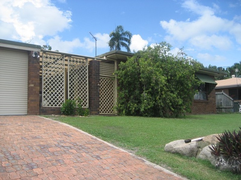 62 Dixon Drive, Telina QLD 4680