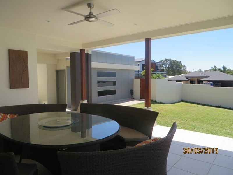 17 TINA DRIVE, Tannum Sands QLD 4680