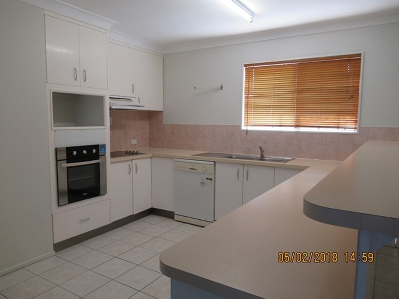 Unit 4/4 PITTSBAY CRESCENT, Boyne Island QLD 4680