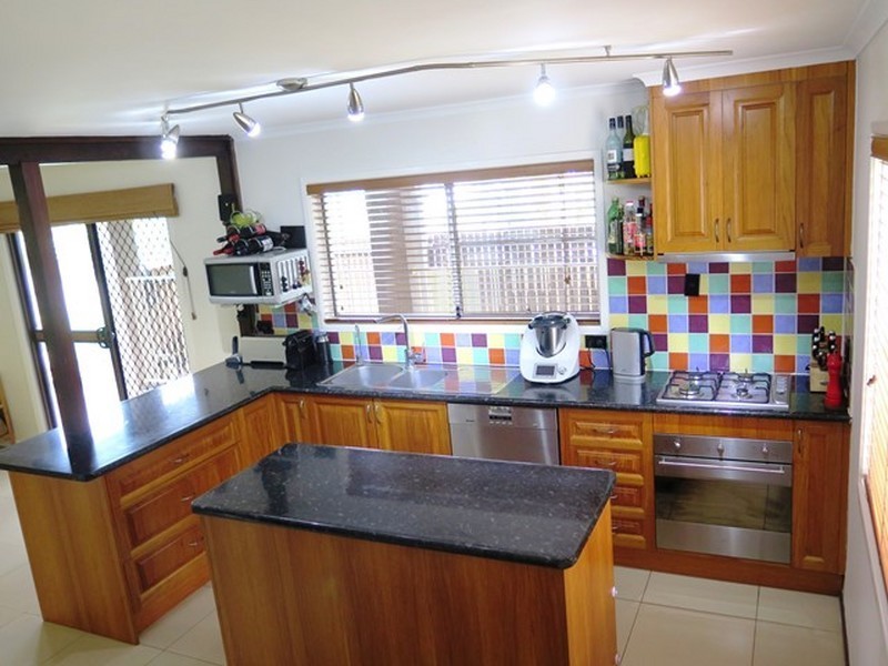 5 Sayre Crescent, Boyne Island QLD 4680