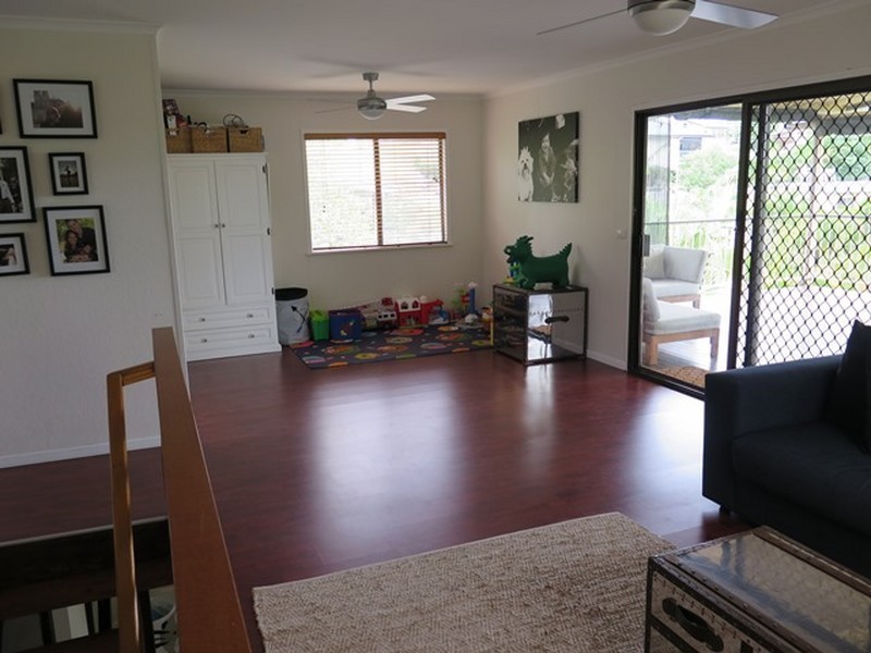 5 Sayre Crescent, Boyne Island QLD 4680