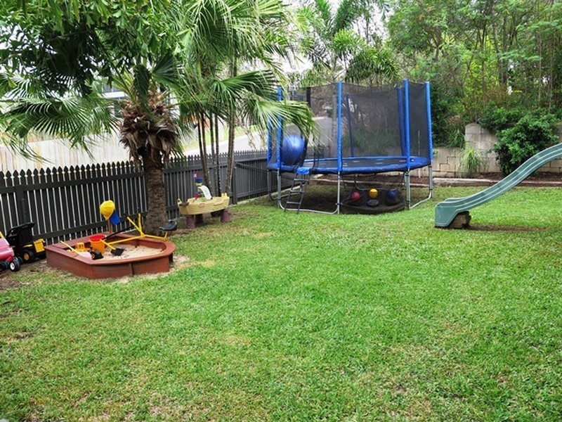 5 Sayre Crescent, Boyne Island QLD 4680