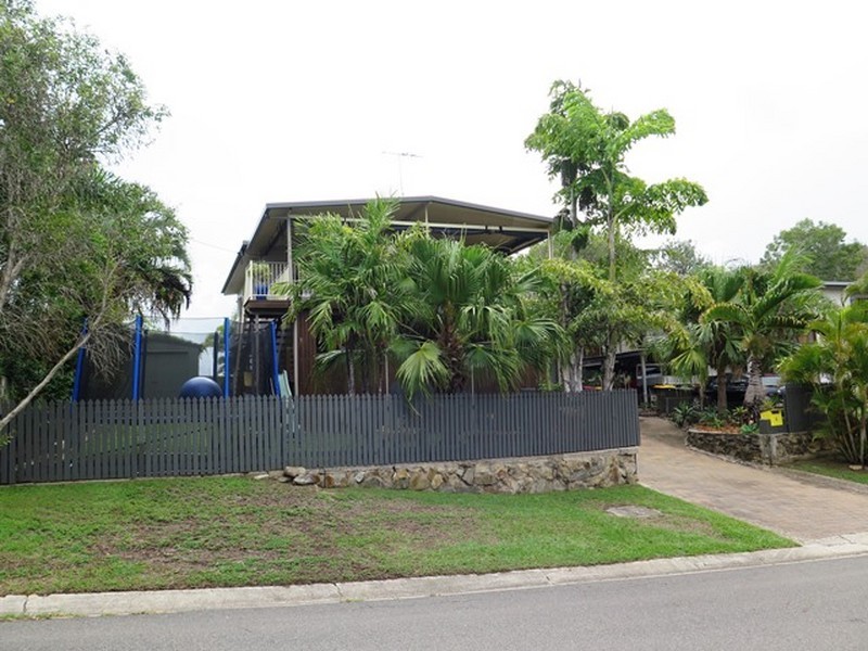 5 Sayre Crescent, Boyne Island QLD 4680