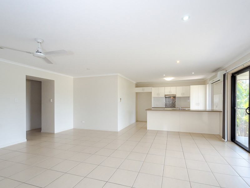 2 Bessie Court, Boyne Island QLD 4680