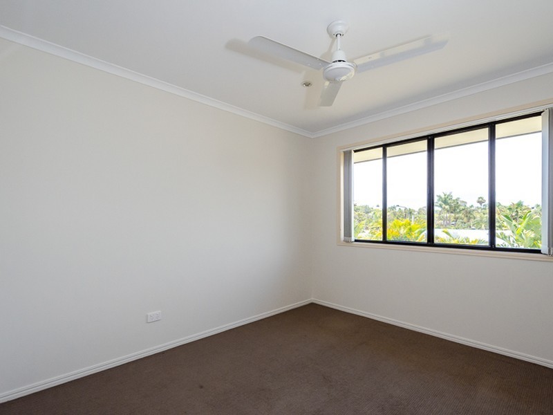 2 Bessie Court, Boyne Island QLD 4680