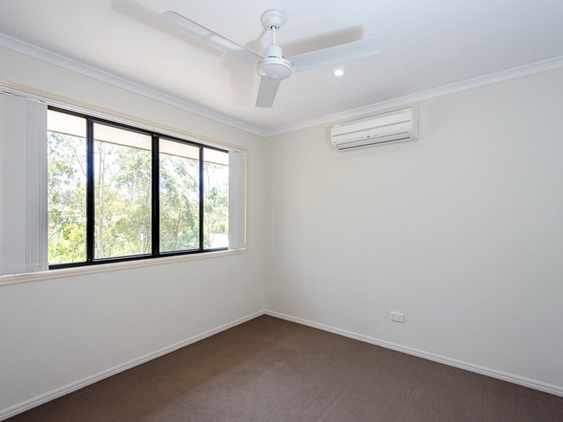 2 Bessie Court, Boyne Island QLD 4680