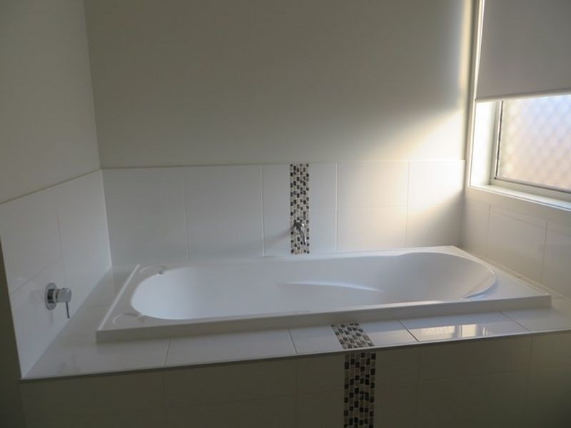 7 TULIPWOOD CIRCUIT, Boyne Island QLD 4680