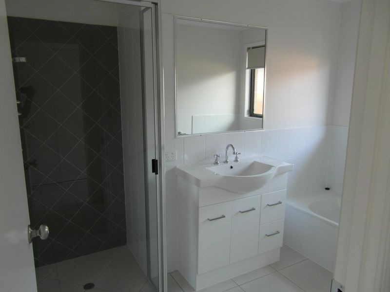 17 SURITA COURT, Boyne Island QLD 4680